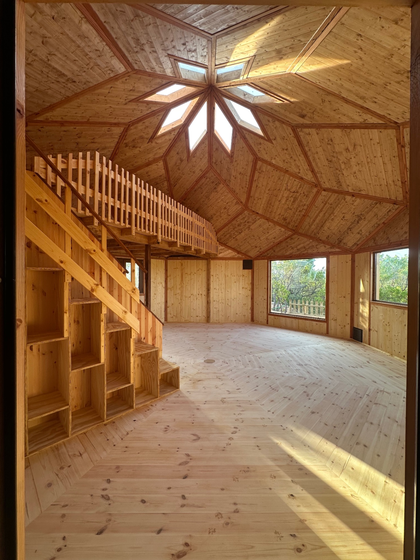 Livity Temple Zomes — showcase photo 6